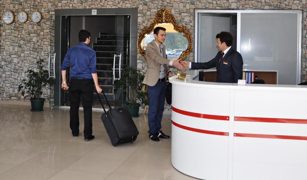 Avcilar Vizyon Hotel Istanbul Bagian luar foto